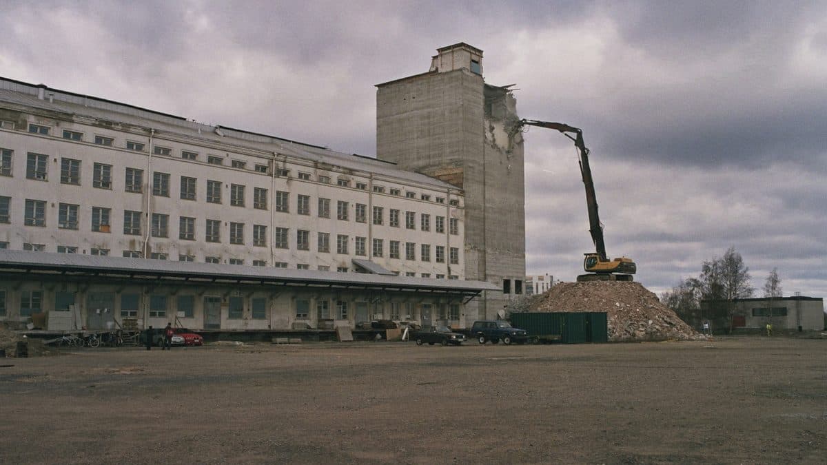 Как ликвидировать старый элеватор или мельзавод: шаги от решения до исключения из реестра ОПО