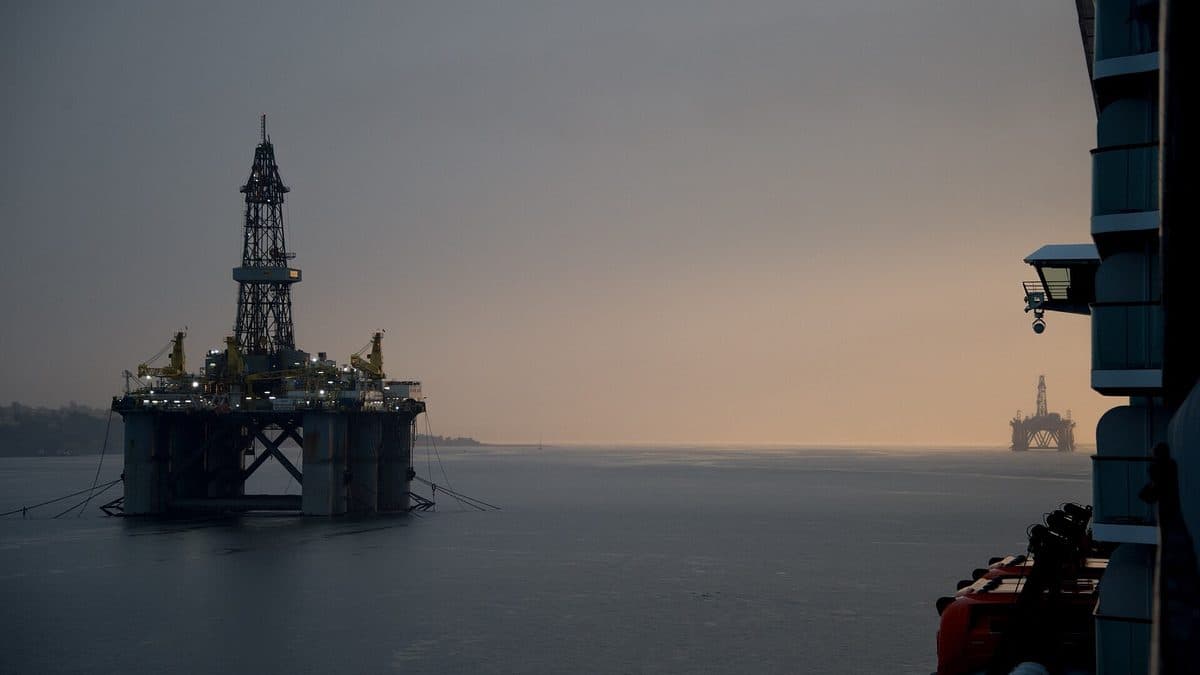 Нефтепромыслы ХМАО-Югры как объекты ТЭК: кусты, УПН и промысловые трубопроводы